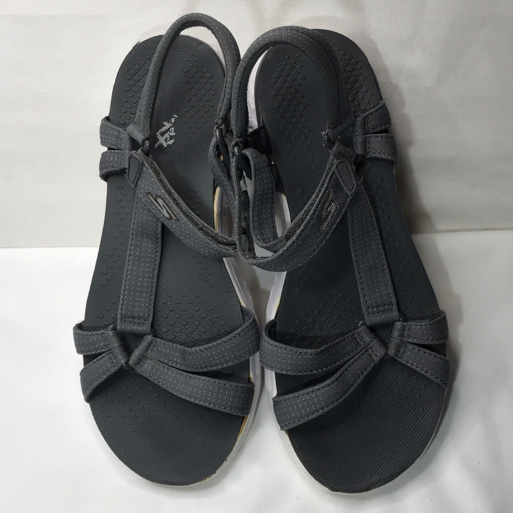 Sketchers Women’s Sandals Gogamax Size 9 Comfort Walking